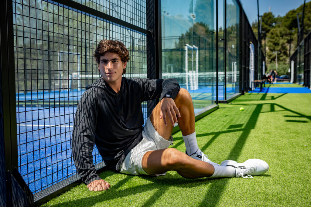 Fotografía publicitaria de jugadores de pádel con equipación HEAD