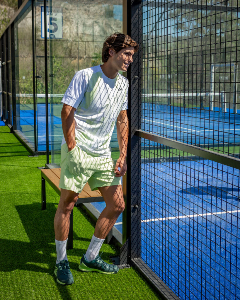 Fotografía publicitaria de jugadores de pádel con equipación HEAD