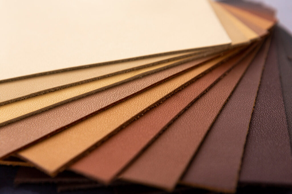 Imagen de fotografía de producto centrada en los acabados y detalles de Hispano Suiza, resaltando materiales y diseño con una buena iluminación. Fotografía ideal para uso en catálogos, publicidad y comunicación de marca.