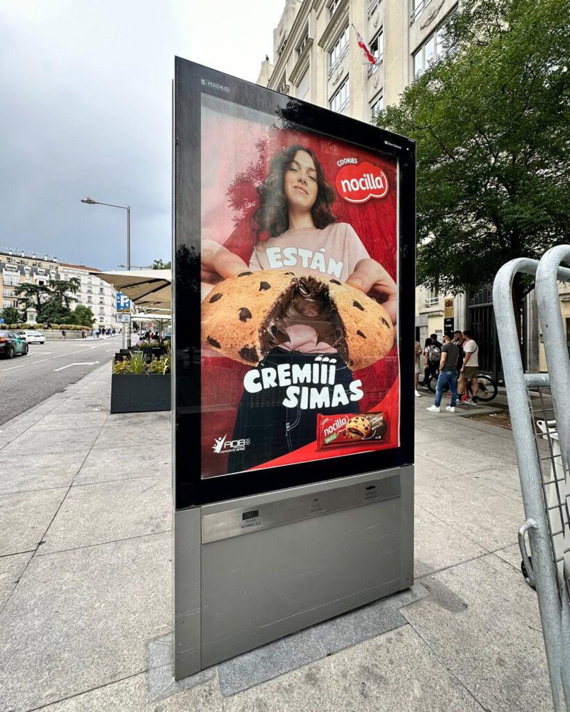 Fotografía publicitaria Nocilla Cookies en marquesina – campaña de producto realizada por NUA Estudio en Barcelona