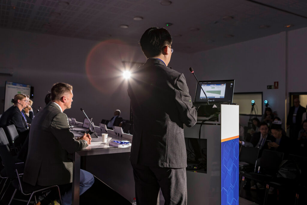 Fotografía de ponencia en el Congreso Mundial de Cáncer de Pulmón 2025 (WCLC2025) en Barcelona, realizada por NUA Estudio.