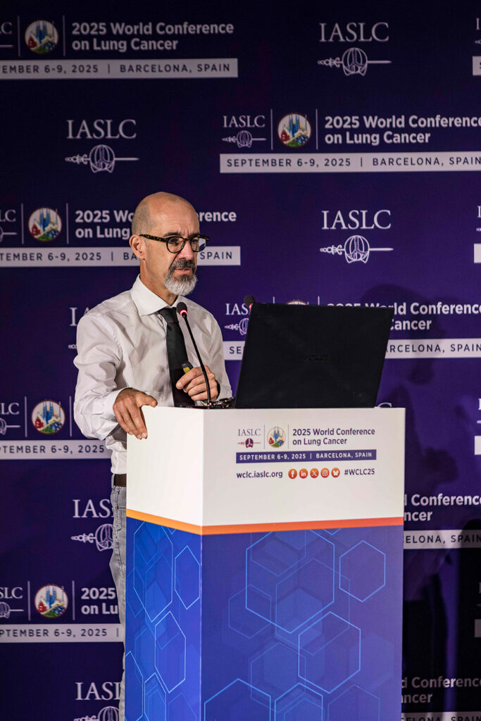 Fotografía de ponencia en el Congreso Mundial de Cáncer de Pulmón 2025 (WCLC2025) en Barcelona, realizada por NUA Estudio.